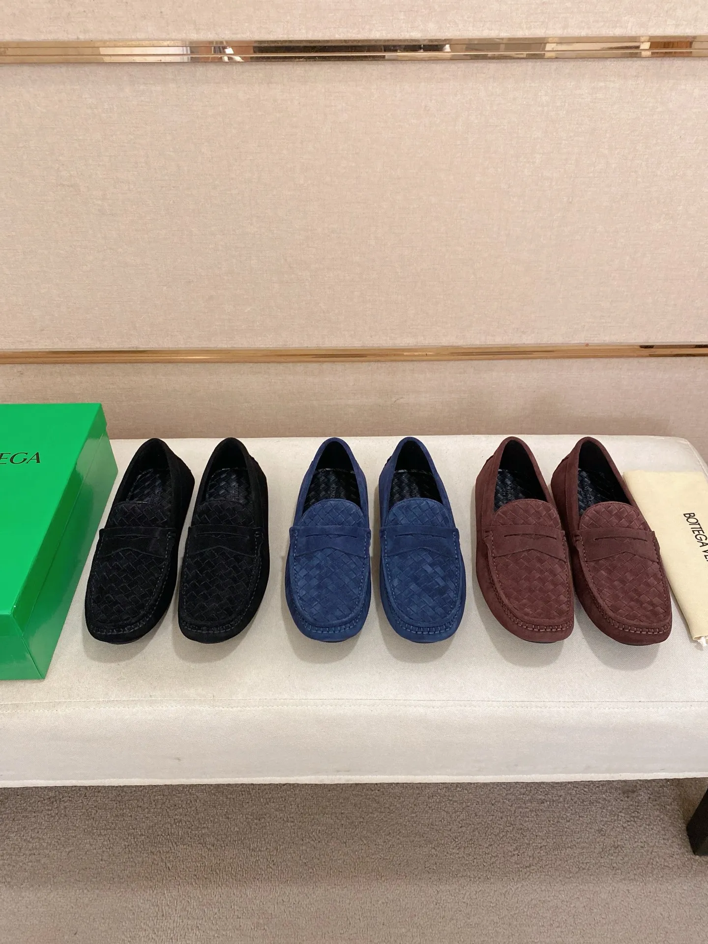 Men's shoes 💰 400💰 (Niu Li + Niu Pad) [BV] latest hot style‼ ️Casual men's shoes, uppers imported deer pattern first-layer cowhide ➕Full imported cowhide lining✔️Exquisite workmanship, excellent foot feel, special rubber soles✔️, cool and fashionable, the latest fashion, fashionable outsole, hurry up. Code number: 38-44 (can be customized to 37.45, non-refundable)